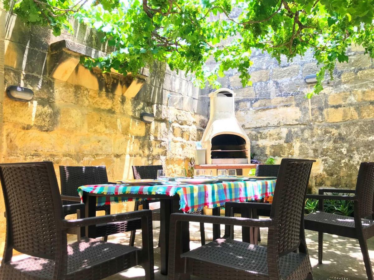 Ta'Martin Farmhouse Xewkija Gozo Esterno foto